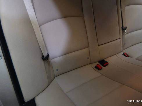 Used 2011 BMW 528i Sedan image 26