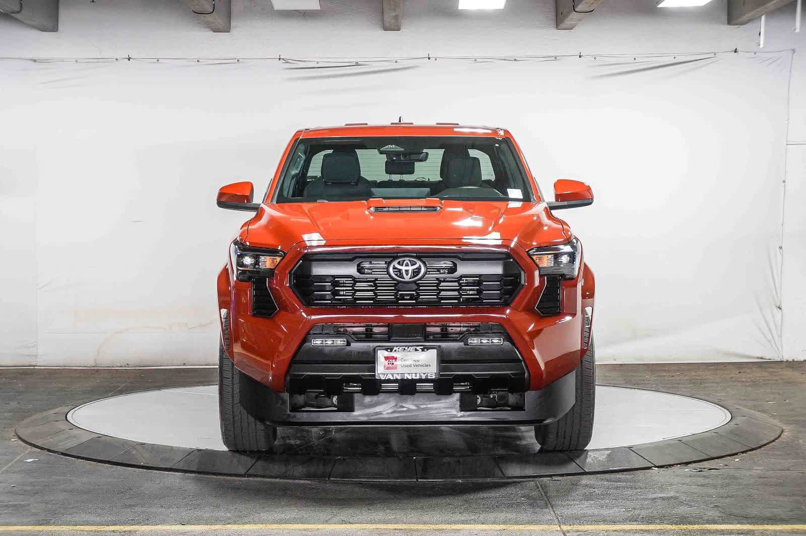 Certified 2025 Toyota Tacoma TRD Sport AWD/4WD image 6
