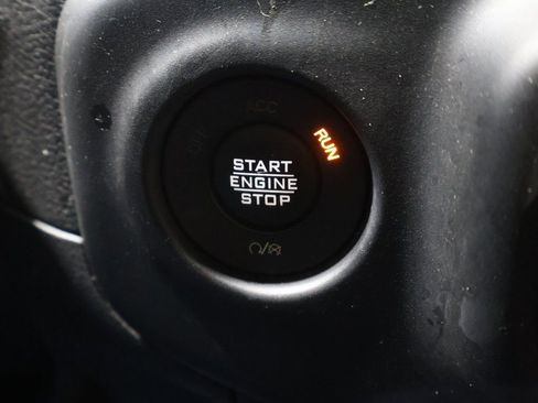 Used 2021 Jeep Wrangler Unlimited Sahara image 28