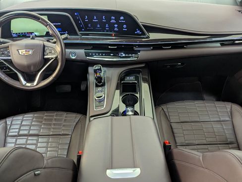 Certified 2024 Cadillac Escalade Premium Luxury Platinum image 14