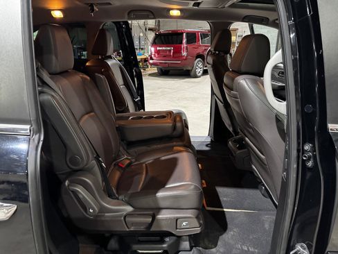 Used 2019 Honda Odyssey EX-L image 17
