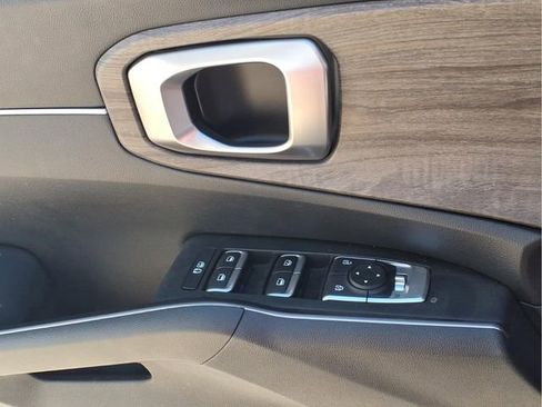 Used 2023 Kia Sorento EX w/ Panoramic Sunroof Package FWD image 20