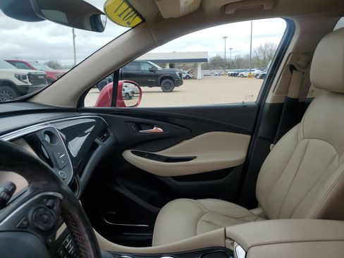 Used 2017 Buick Envision Premium image 28