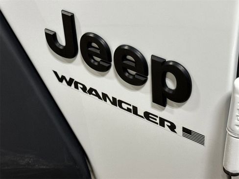 Used 2023 Jeep Wrangler Sport S image 26
