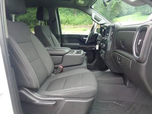 Used 2022 Chevrolet Silverado 2500 LT AWD/4WD image 25