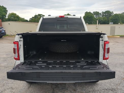 Used 2022 Ford F150 Lariat w/ Equipment Group 502A High AWD/4WD image 11