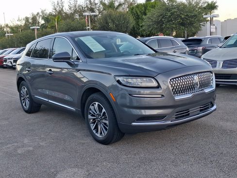 Used 2023 Lincoln Nautilus FWD image 22
