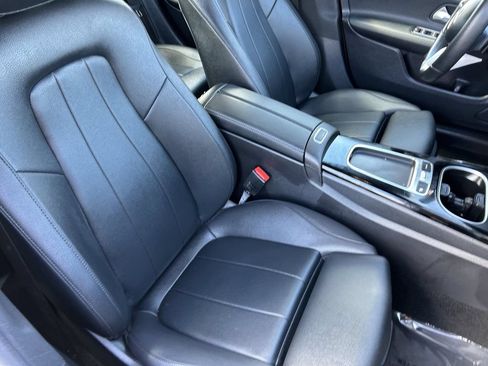 Used 2025 Mercedes-Benz CLA 250 image 10