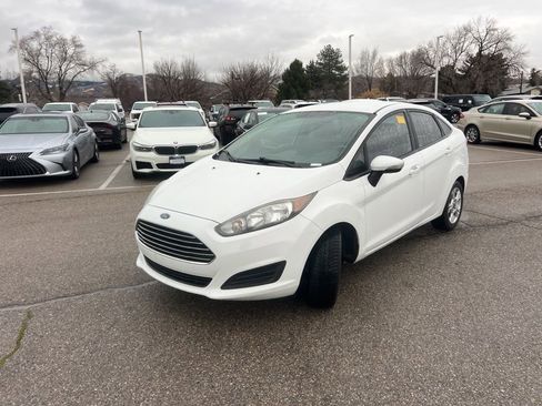 Used 2015 Ford Fiesta SE image 15