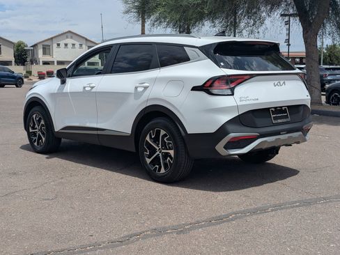 Certified 2023 Kia Sportage EX AWD/4WD image 4