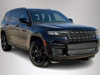 Used 2024 Jeep Grand Cherokee L Laredo