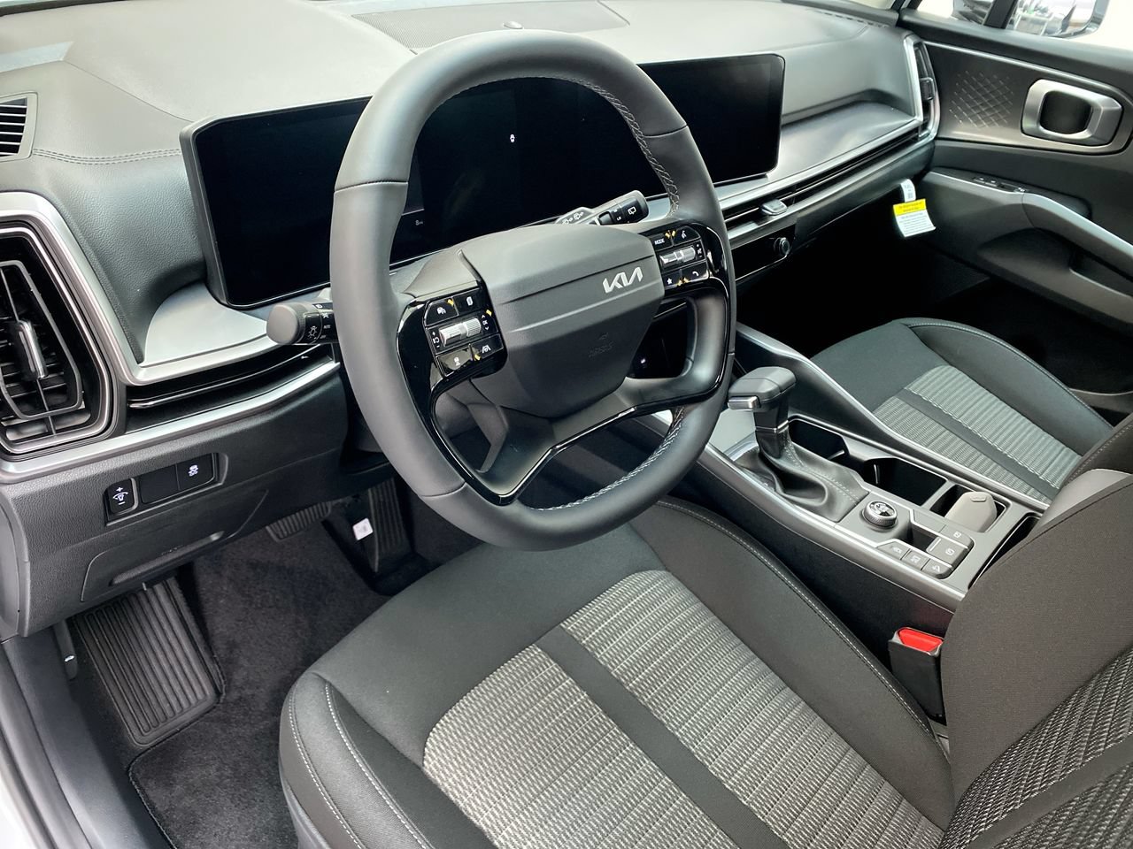 Certified 2026 Kia Sorento LX FWD image 20