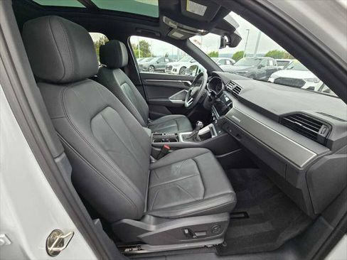 Certified 2023 Audi Q3 2.0T Premium w/ Convenience Package AWD/4WD image 11