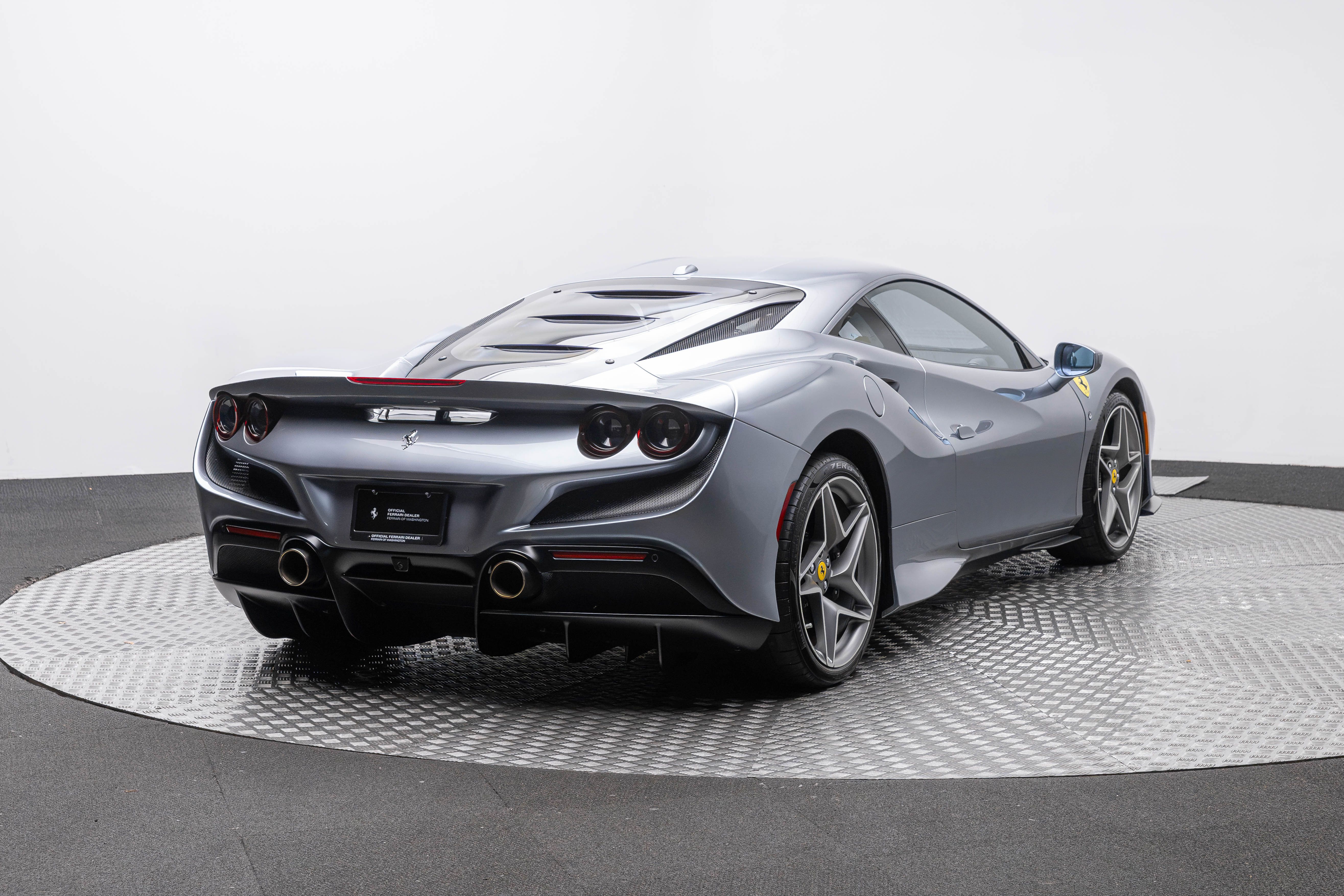 Used 2020 Ferrari F8 Tributo RWD image 7