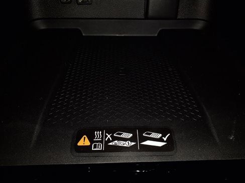 New 2026 Chevrolet Traverse RS image 24