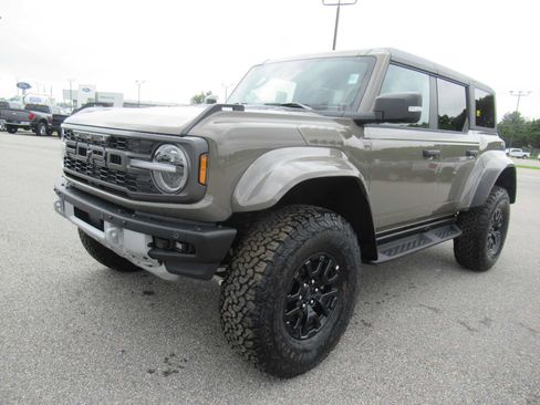 New 2026 Ford Bronco Raptor AWD/4WD image 1