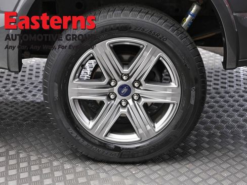 Used 2018 Ford F150 Lariat w/ Equipment Group 502A Luxury AWD/4WD image 8