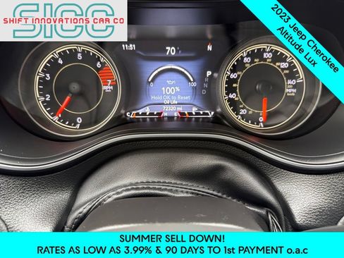 Used 2023 Jeep Cherokee Altitude Lux AWD/4WD image 10