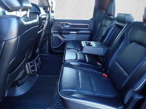 Used 2023 RAM 1500 Laramie AWD/4WD image 7