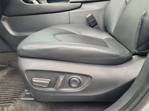 Certified 2024 Toyota Grand Highlander XLE image 21