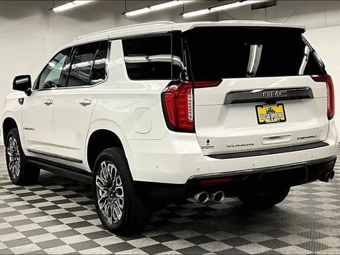 Used 2023 GMC Yukon Denali Ultimate AWD/4WD image 3