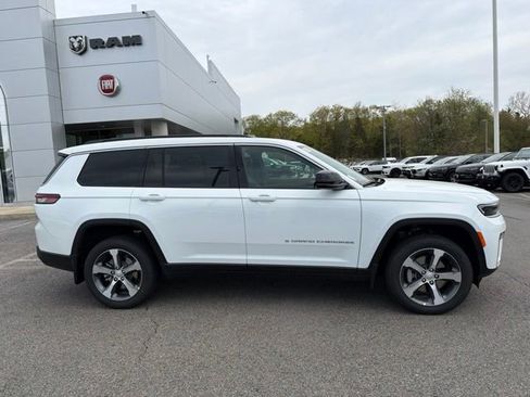 New 2026 Jeep Grand Cherokee L Limited AWD/4WD image 2