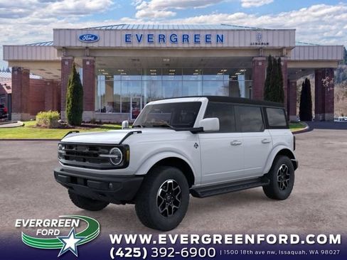 New 2025 Ford Bronco Outer Banks AWD/4WD image 1