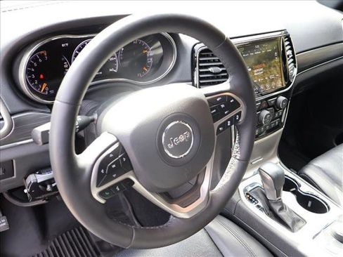 Used 2019 Jeep Grand Cherokee Limited w/ Luxury Group II AWD/4WD image 12