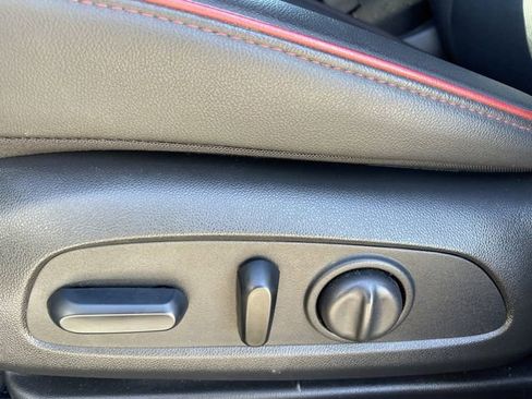 Used 2024 Chevrolet TrailBlazer RS image 25