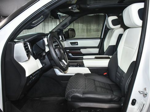 Used 2024 Toyota Sequoia Capstone image 50