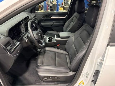 Used 2026 GMC Terrain Elevation w/ Elevation Premium Package AWD/4WD image 15