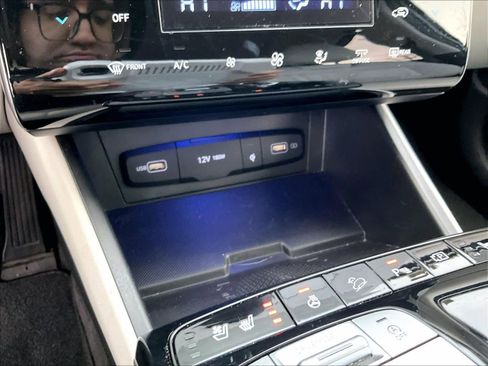 Used 2023 Hyundai Tucson Limited image 40