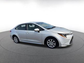 Used 2025 Toyota Corolla LE video 2