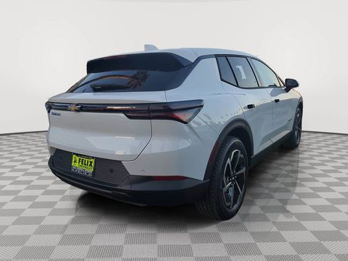 New 2026 Chevrolet Equinox EV LT image 3