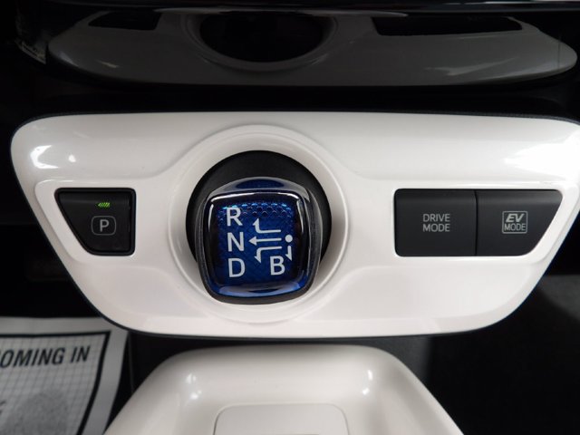 Used 2017 Toyota Prius Four w/ Premium Convenience Package FWD image 22