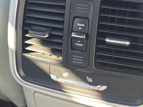 Used 2017 Porsche Macan S image 26