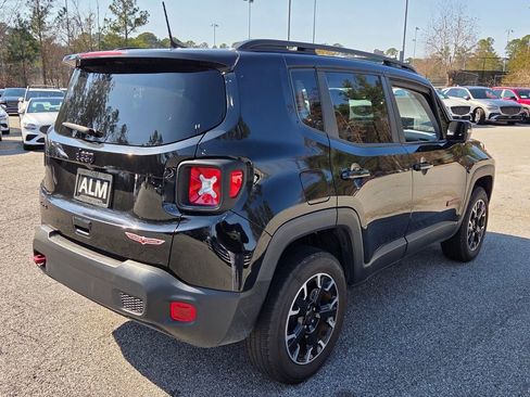 Used 2023 Jeep Renegade Trailhawk image 12
