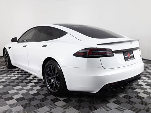 Used 2022 Tesla Model S Plaid image 4