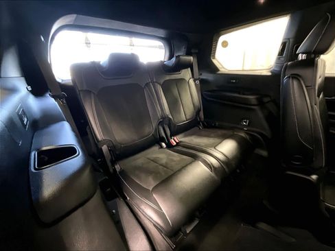 Used 2021 Jeep Grand Cherokee L Laredo image 17