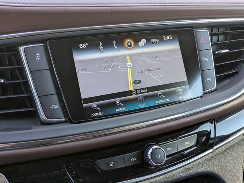 Used 2018 Buick Enclave Avenir w/ Avenir Technology Package image 19