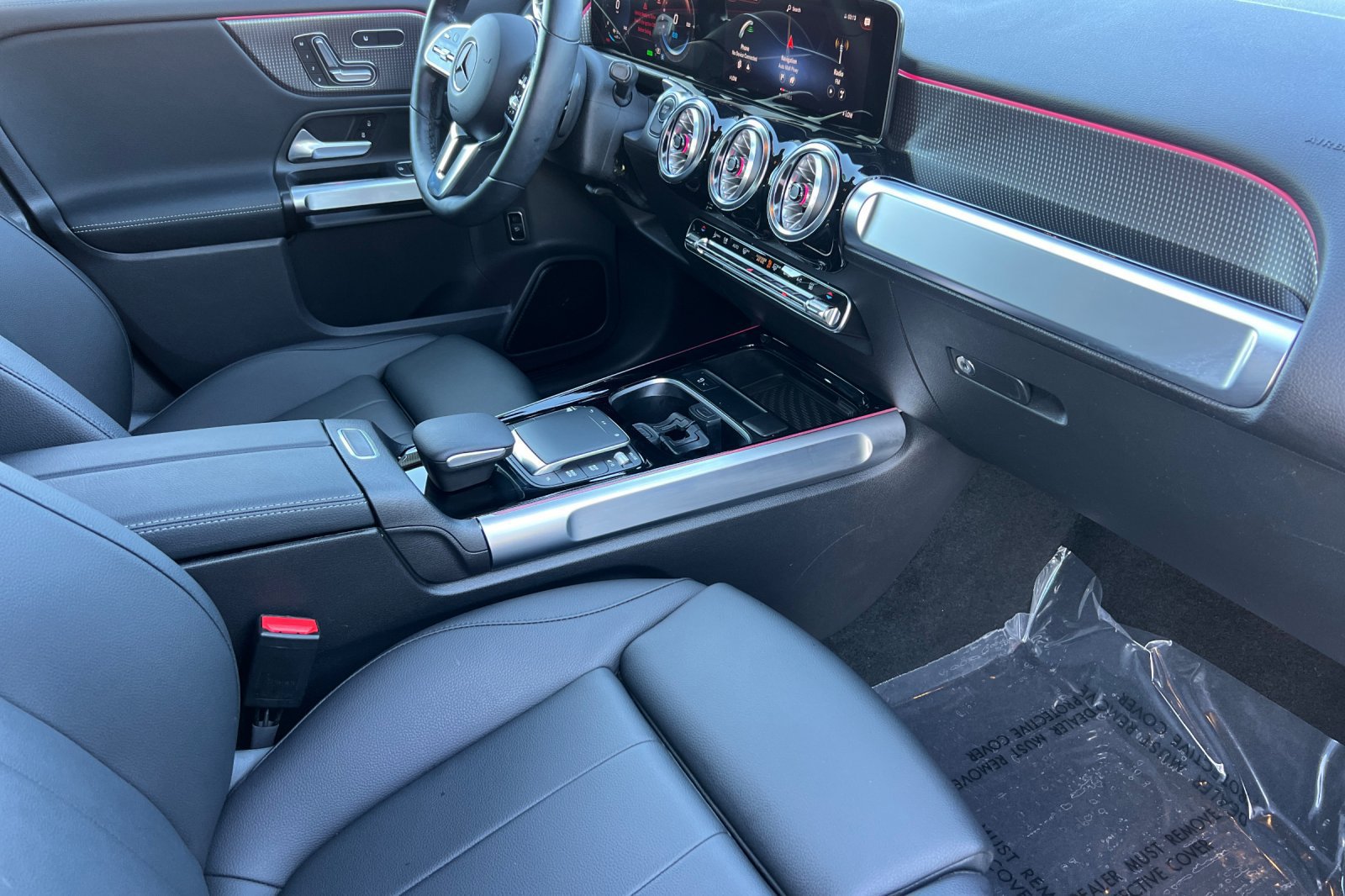 Used 2023 Mercedes-Benz EQB 300 4MATIC image 17