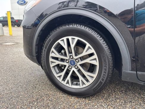 Used 2021 Ford Escape SEL w/ Technology Package FWD image 9
