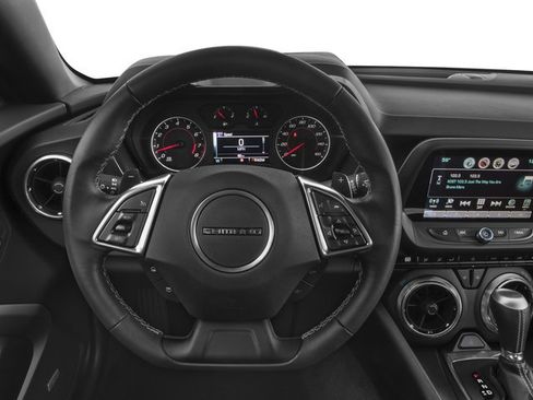 Used 2017 Chevrolet Camaro LT RWD image 10