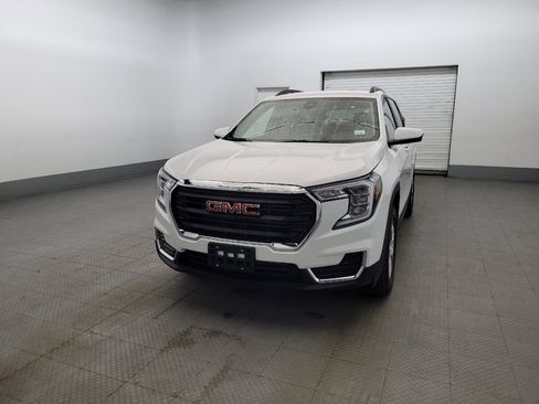 Used 2024 GMC Terrain SLE w/ Driver Convenience Package AWD/4WD image 15