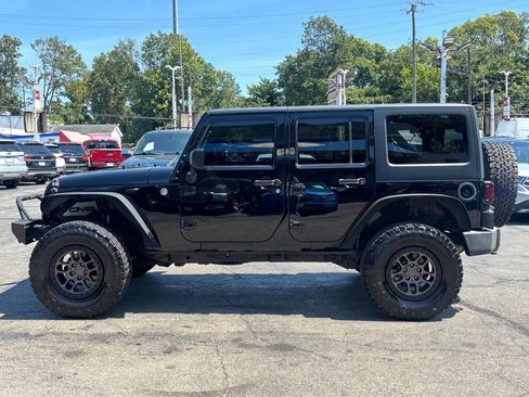 Used 2015 Jeep Wrangler Unlimited Sport w/ Quick Order Package 24S AWD/4WD image 5