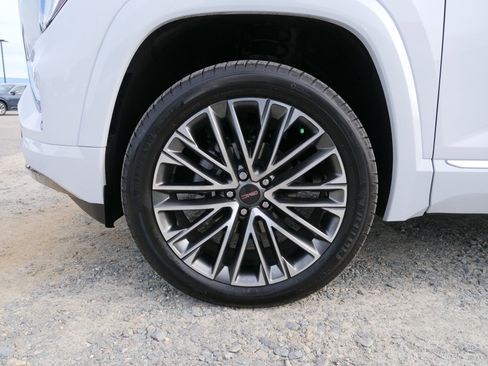 Used 2026 GMC Terrain Denali image 13