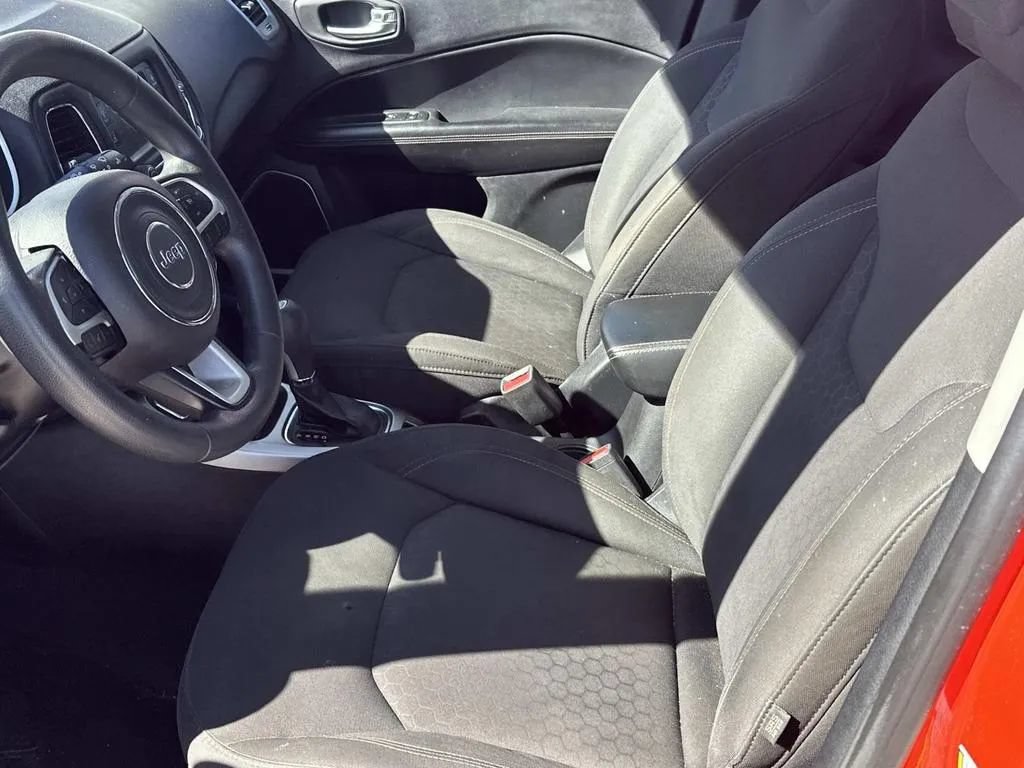 Used 2018 Jeep Compass Sport FWD image 19