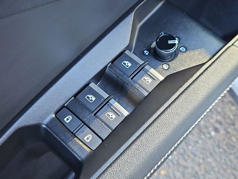 Used 2023 Audi Q4 e-tron Premium Plus w/ Premium Plus image 10