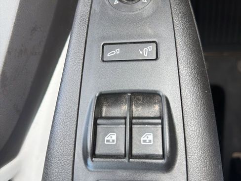 Used 2024 RAM ProMaster 2500 w/ Convenience Group FWD image 6