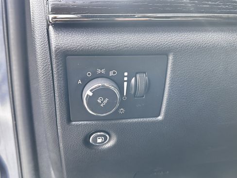 Used 2020 Jeep Grand Cherokee High Altitude image 25